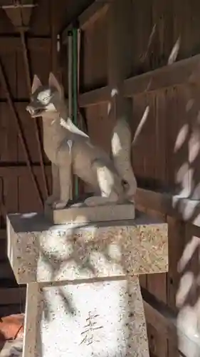 稲荷社（南笠2号墳内）(滋賀県)