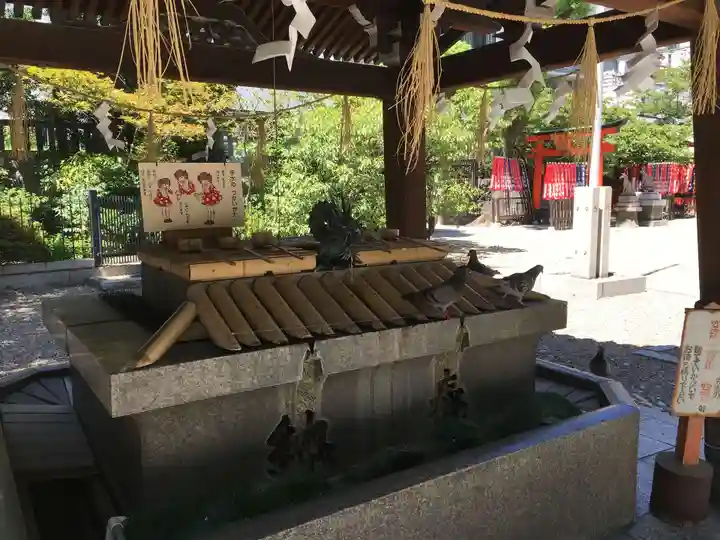 難波神社の手水舎