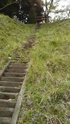 諏訪神社の庭園