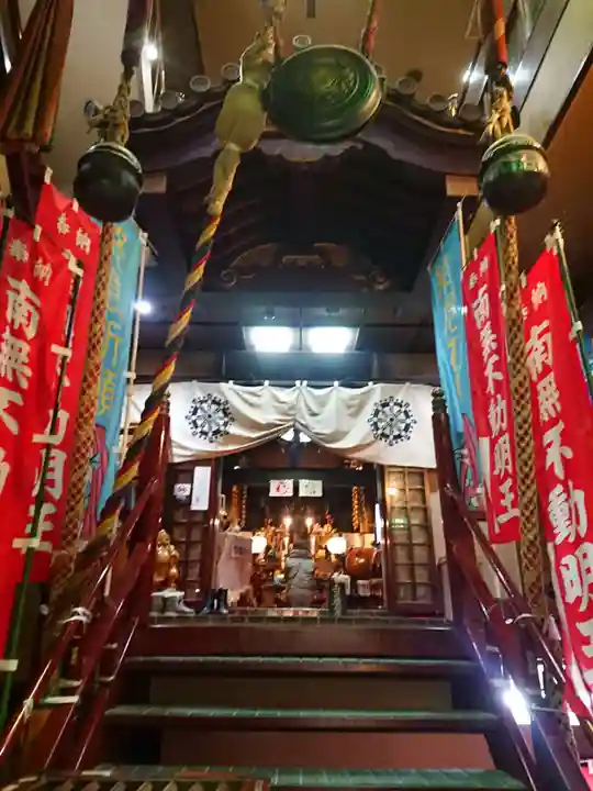 三瀧山不動院の本殿・本堂