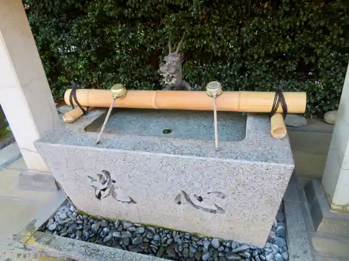 放生寺の手水舎