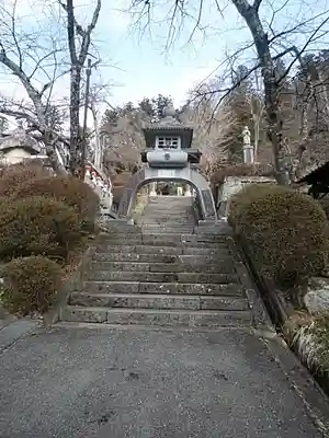 岩角山 岩角寺の山門・神門