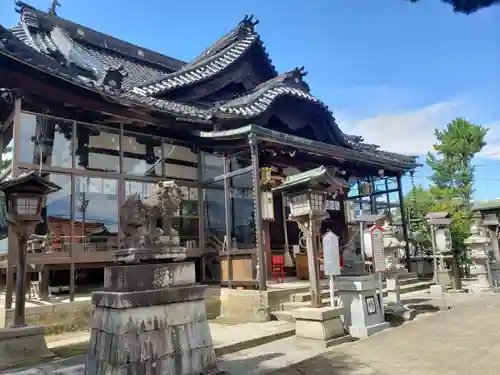 本折日吉神社の本殿