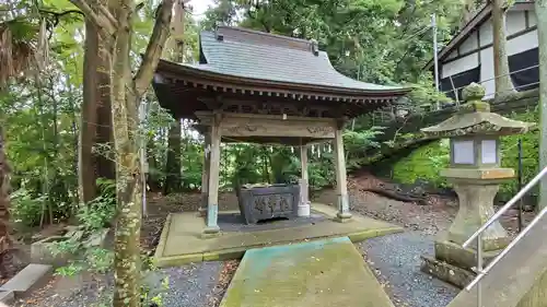 大頭龍神社の手水