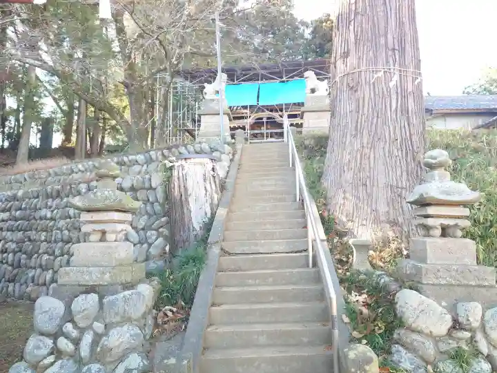 手白神社の{uncategorized: "未分類", other: "その他", undefined: "問題あり", building: "その他建物", grave: "お墓", sacred_gate: "鳥居", guardian: "狛犬", statue: "像", buddha: "仏像", history: "歴史", nature: "自然", garden: "庭園", animal: "動物", pagoda: "塔", temizu: "手水舎", mountain_gate: "山門・神門", sanctuary: "本殿・本堂", subordinate: "末社・摂社", art: "芸術", scenery: "景色", jizo: "地蔵", ema: "絵馬", goshuin: "御朱印", omikuji: "おみくじ", items: "授与品その他", amulet: "お守り", goshuincho: "御朱印帳", eats: "食事", festival: "お祭り", votive_dance: "神楽", shichigosan: "七五三参", wedding: "結婚式", experience: "体験その他", initially: "初詣", around: "周辺", anti_infection: "感染症対策"}