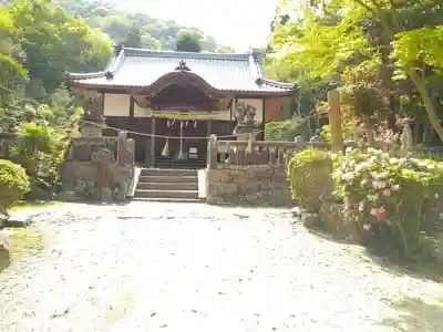 早瀧比咩神社の本殿