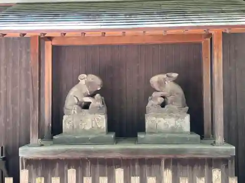 調神社の{uncategorized: "未分類", other: "その他", undefined: "問題あり", building: "その他建物", grave: "お墓", sacred_gate: "鳥居", guardian: "狛犬", statue: "像", buddha: "仏像", history: "歴史", nature: "自然", garden: "庭園", animal: "動物", pagoda: "塔", temizu: "手水舎", mountain_gate: "山門・神門", sanctuary: "本殿・本堂", subordinate: "末社・摂社", art: "芸術", scenery: "景色", jizo: "地蔵", ema: "絵馬", goshuin: "御朱印", omikuji: "おみくじ", items: "授与品その他", amulet: "お守り", goshuincho: "御朱印帳", eats: "食事", festival: "お祭り", votive_dance: "神楽", shichigosan: "七五三参", wedding: "結婚式", experience: "体験その他", initially: "初詣", around: "周辺", anti_infection: "感染症対策"}