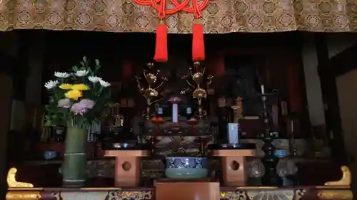 霊巌寺の本殿・本堂