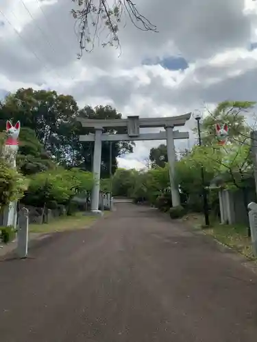 満福寺（三好稲荷閣）の鳥居