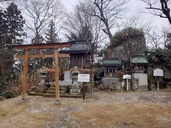 石都々古和気神社の末社・摂社