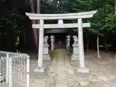 立志神社の鳥居