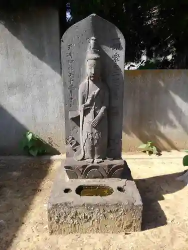 日枝神社の像