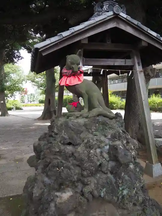 稲荷神社の狛犬