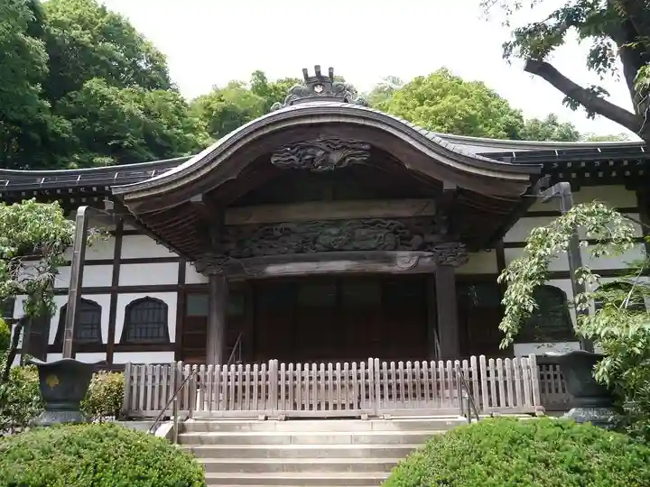 武蔵国分寺の本殿・本堂