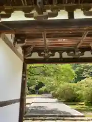 長岳寺の山門