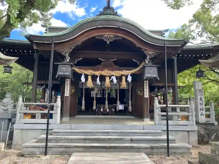 總鎮守八幡神社の本殿・本堂