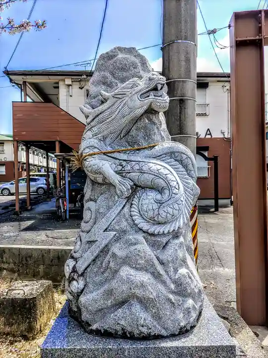 千王神社の狛犬