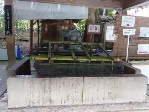 大神神社の手水舎