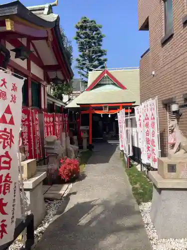 二宮神社の{uncategorized: "未分類", other: "その他", undefined: "問題あり", building: "その他建物", grave: "お墓", sacred_gate: "鳥居", guardian: "狛犬", statue: "像", buddha: "仏像", history: "歴史", nature: "自然", garden: "庭園", animal: "動物", pagoda: "塔", temizu: "手水舎", mountain_gate: "山門・神門", sanctuary: "本殿・本堂", subordinate: "末社・摂社", art: "芸術", scenery: "景色", jizo: "地蔵", ema: "絵馬", goshuin: "御朱印", omikuji: "おみくじ", items: "授与品その他", amulet: "お守り", goshuincho: "御朱印帳", eats: "食事", festival: "お祭り", votive_dance: "神楽", shichigosan: "七五三参", wedding: "結婚式", experience: "体験その他", initially: "初詣", around: "周辺", anti_infection: "感染症対策"}