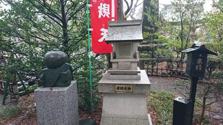 亀ケ池八幡宮の末社・摂社