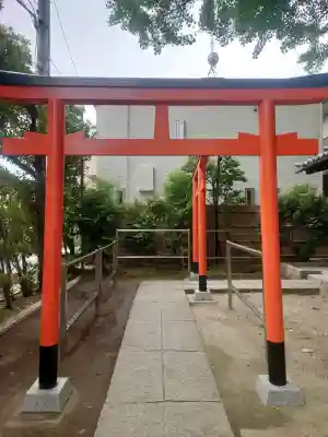 稼穡稲荷社の{uncategorized: "未分類", other: "その他", undefined: "問題あり", building: "その他建物", grave: "お墓", sacred_gate: "鳥居", guardian: "狛犬", statue: "像", buddha: "仏像", history: "歴史", nature: "自然", garden: "庭園", animal: "動物", pagoda: "塔", temizu: "手水舎", mountain_gate: "山門・神門", sanctuary: "本殿・本堂", subordinate: "末社・摂社", art: "芸術", scenery: "景色", jizo: "地蔵", ema: "絵馬", goshuin: "御朱印", omikuji: "おみくじ", items: "授与品その他", amulet: "お守り", goshuincho: "御朱印帳", eats: "食事", festival: "お祭り", votive_dance: "神楽", shichigosan: "七五三参", wedding: "結婚式", experience: "体験その他", initially: "初詣", around: "周辺", anti_infection: "感染症対策"}