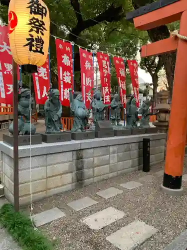 八坂神社の像