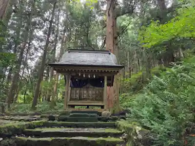 雄山神社中宮祈願殿(富山県)