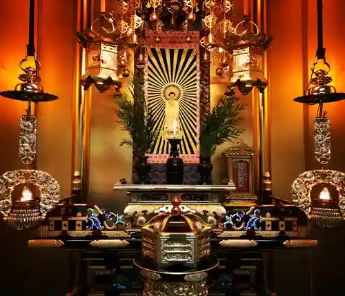 信行寺の本殿・本堂