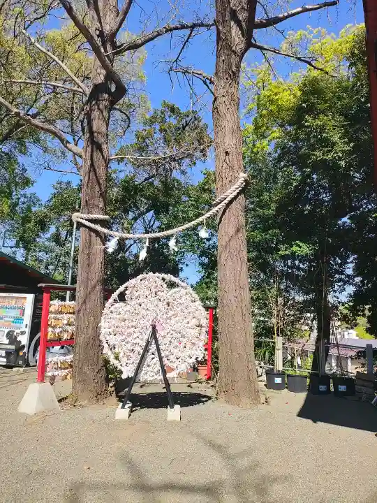 多摩川浅間神社の{uncategorized: "未分類", other: "その他", undefined: "問題あり", building: "その他建物", grave: "お墓", sacred_gate: "鳥居", guardian: "狛犬", statue: "像", buddha: "仏像", history: "歴史", nature: "自然", garden: "庭園", animal: "動物", pagoda: "塔", temizu: "手水舎", mountain_gate: "山門・神門", sanctuary: "本殿・本堂", subordinate: "末社・摂社", art: "芸術", scenery: "景色", jizo: "地蔵", ema: "絵馬", goshuin: "御朱印", omikuji: "おみくじ", items: "授与品その他", amulet: "お守り", goshuincho: "御朱印帳", eats: "食事", festival: "お祭り", votive_dance: "神楽", shichigosan: "七五三参", wedding: "結婚式", experience: "体験その他", initially: "初詣", around: "周辺", anti_infection: "感染症対策"}