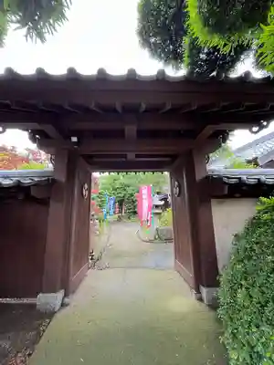 円勝寺の山門・神門