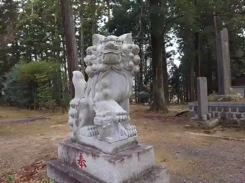 宇奈己呂和気神社の狛犬