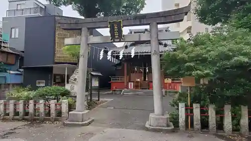 江島杉山神社の鳥居