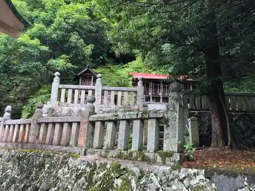 青海神社の末社