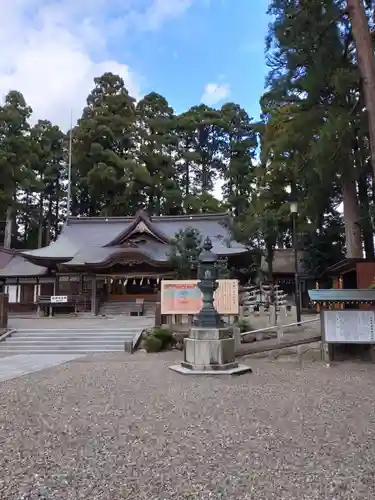 劒神社の本殿