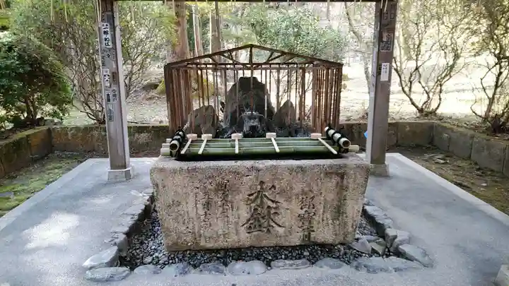 園城寺(三井寺)の手水舎