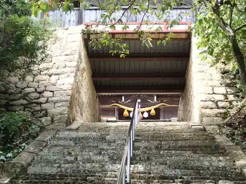 生石神社の山門