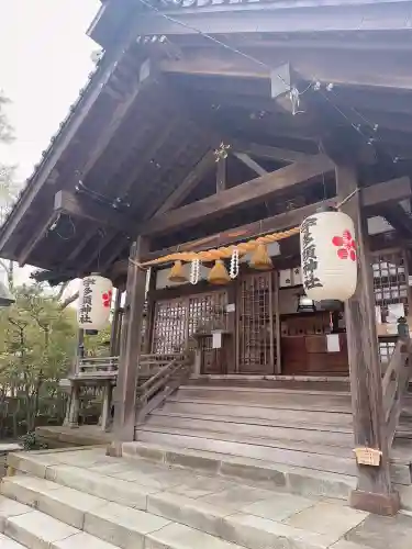 宇多須神社の{uncategorized: "未分類", other: "その他", undefined: "問題あり", building: "その他建物", grave: "お墓", sacred_gate: "鳥居", guardian: "狛犬", statue: "像", buddha: "仏像", history: "歴史", nature: "自然", garden: "庭園", animal: "動物", pagoda: "塔", temizu: "手水舎", mountain_gate: "山門・神門", sanctuary: "本殿・本堂", subordinate: "末社・摂社", art: "芸術", scenery: "景色", jizo: "地蔵", ema: "絵馬", goshuin: "御朱印", omikuji: "おみくじ", items: "授与品その他", amulet: "お守り", goshuincho: "御朱印帳", eats: "食事", festival: "お祭り", votive_dance: "神楽", shichigosan: "七五三参", wedding: "結婚式", experience: "体験その他", initially: "初詣", around: "周辺", anti_infection: "感染症対策"}