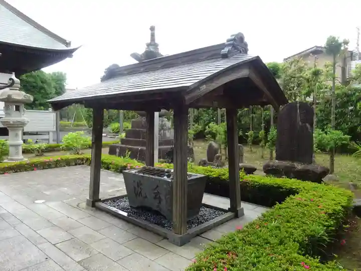 星谷寺の手水舎
