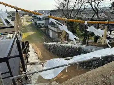 猪名部神社の{uncategorized: "未分類", other: "その他", undefined: "問題あり", building: "その他建物", grave: "お墓", sacred_gate: "鳥居", guardian: "狛犬", statue: "像", buddha: "仏像", history: "歴史", nature: "自然", garden: "庭園", animal: "動物", pagoda: "塔", temizu: "手水舎", mountain_gate: "山門・神門", sanctuary: "本殿・本堂", subordinate: "末社・摂社", art: "芸術", scenery: "景色", jizo: "地蔵", ema: "絵馬", goshuin: "御朱印", omikuji: "おみくじ", items: "授与品その他", amulet: "お守り", goshuincho: "御朱印帳", eats: "食事", festival: "お祭り", votive_dance: "神楽", shichigosan: "七五三参", wedding: "結婚式", experience: "体験その他", initially: "初詣", around: "周辺", anti_infection: "感染症対策"}