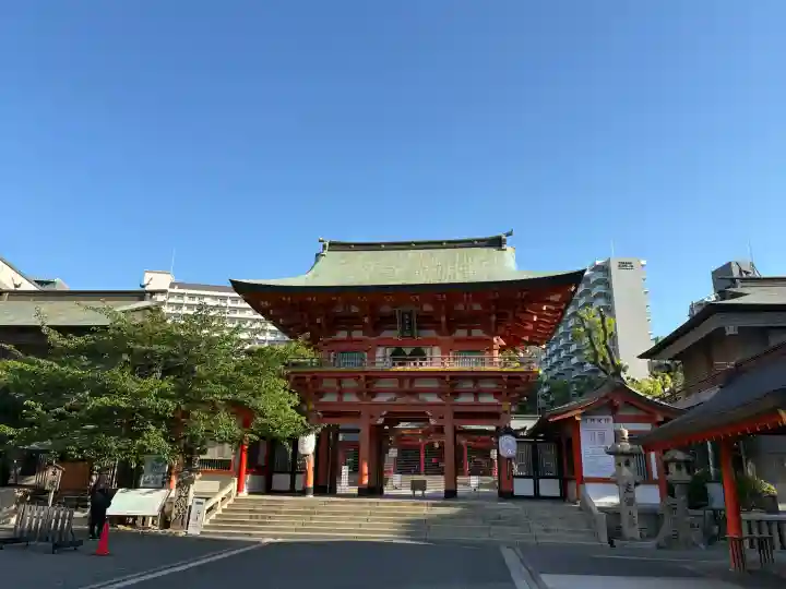 生田神社の{uncategorized: "未分類", other: "その他", undefined: "問題あり", building: "その他建物", grave: "お墓", sacred_gate: "鳥居", guardian: "狛犬", statue: "像", buddha: "仏像", history: "歴史", nature: "自然", garden: "庭園", animal: "動物", pagoda: "塔", temizu: "手水舎", mountain_gate: "山門・神門", sanctuary: "本殿・本堂", subordinate: "末社・摂社", art: "芸術", scenery: "景色", jizo: "地蔵", ema: "絵馬", goshuin: "御朱印", omikuji: "おみくじ", items: "授与品その他", amulet: "お守り", goshuincho: "御朱印帳", eats: "食事", festival: "お祭り", votive_dance: "神楽", shichigosan: "七五三参", wedding: "結婚式", experience: "体験その他", initially: "初詣", around: "周辺", anti_infection: "感染症対策"}