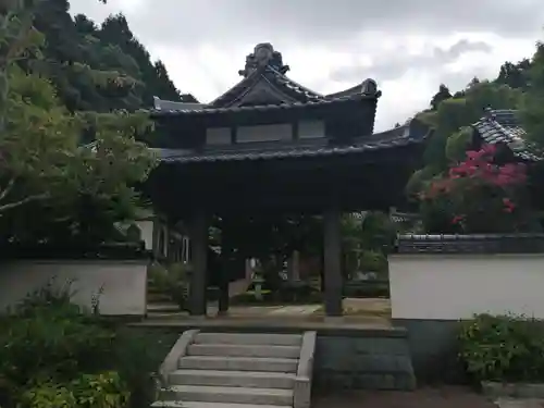 通玄寺の山門