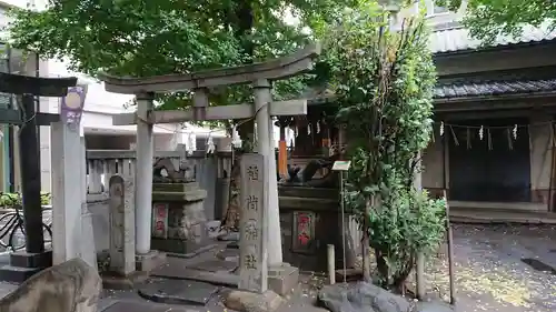 小野照崎神社の末社