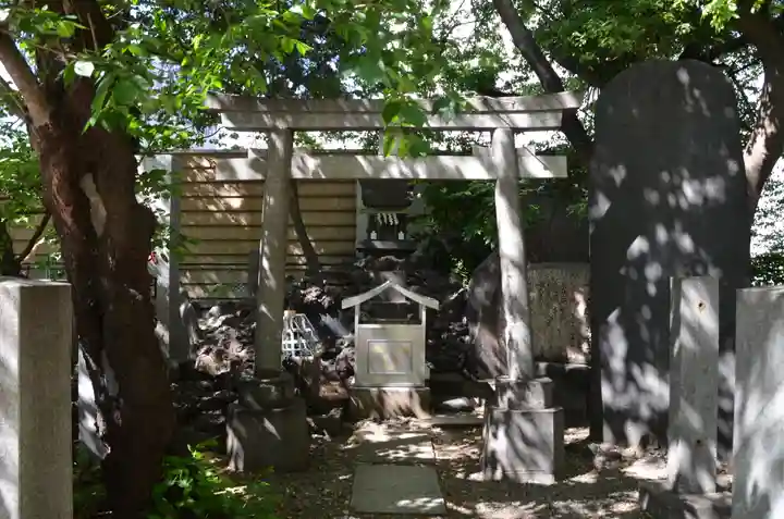 花園神社の末社・摂社