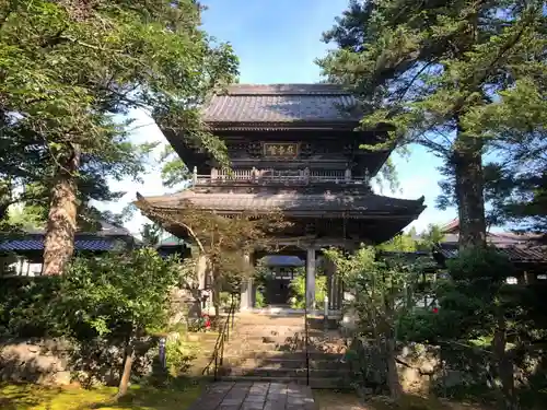 隆国寺の山門