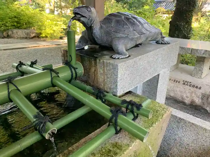 松尾大社の手水舎