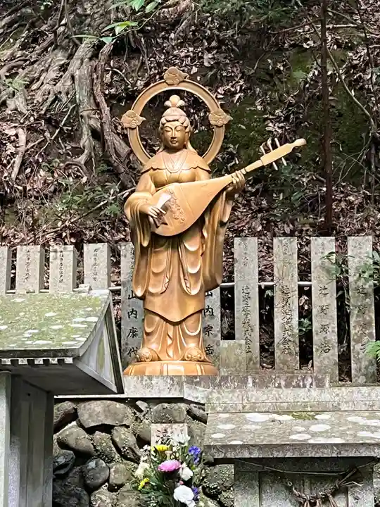 大本山七宝瀧寺(大阪府)