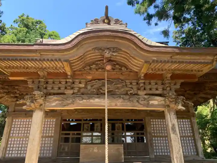松山神社の本殿・本堂
