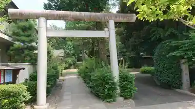 中野氷川神社の鳥居