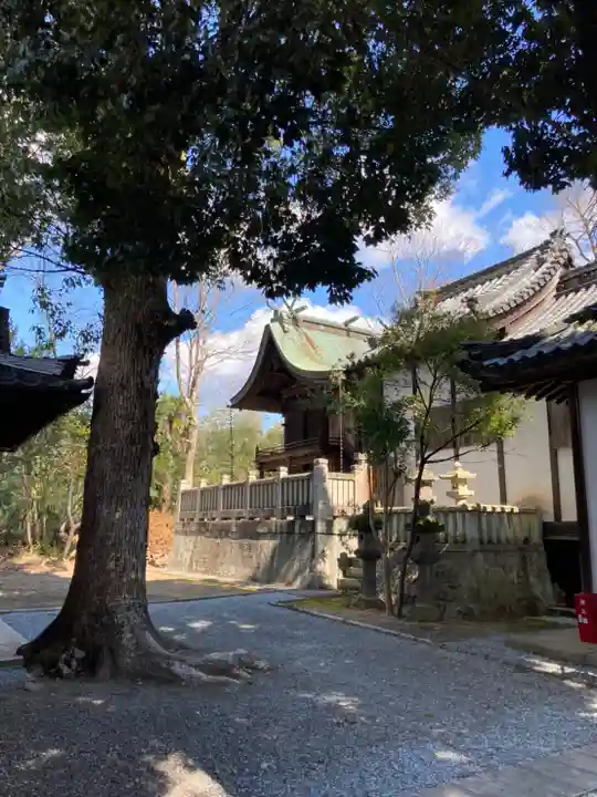 小宅神社の本殿・本堂