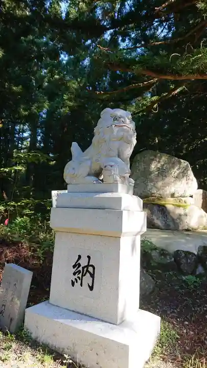 八海神社の狛犬